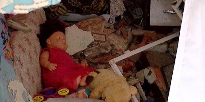 MİNİBÜS DEHŞETİNDE ÖLEN MİNİK ELİF’TEN GERİYE OYUNCAĞI KALDI