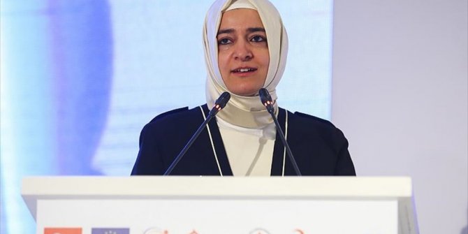 'MÜLTECİ ÇOCUKLARA 3 MİLYON 800 BİN LİRA EĞİTİM YARDIMI VERİLDİ'