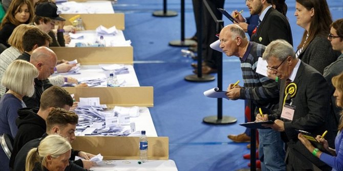 BİRLEŞİK KRALLIK'TA OYLARIN TAMAMI SAYILDI