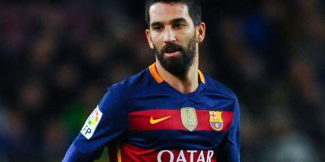 ARDA TURAN UMREYE GİTTİ