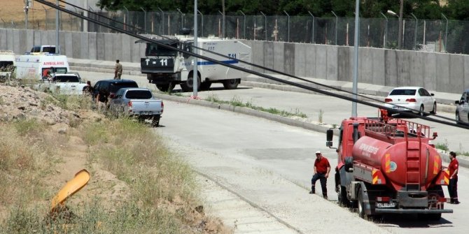 SALDIRIDA KULLANILAN ARACIN ŞOFÖRÜ ELLERİ BAĞLI BULUNDU