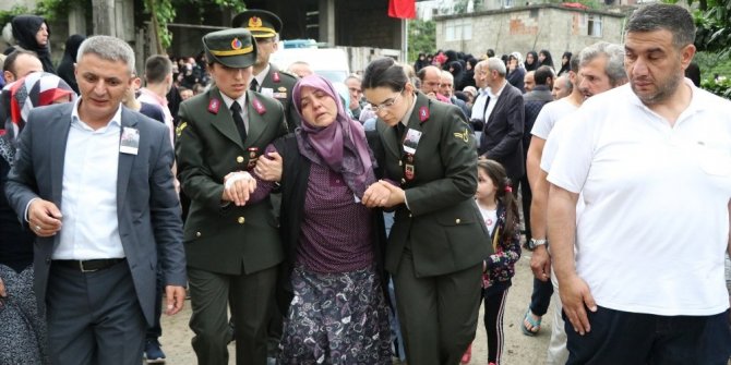 ŞEHİT UZMAN ÇAVUŞ SON YOLCULUĞUNA UĞURLANDI
