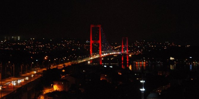 15 TEMMUZ ŞEHİTLER KÖPRÜSÜNDE YENİLEME ÇALIŞMALARI BAŞLADI