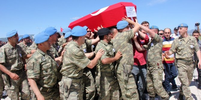 BİNGÖL ŞEHİDİ MEMLEKETİNE UĞURLANDI