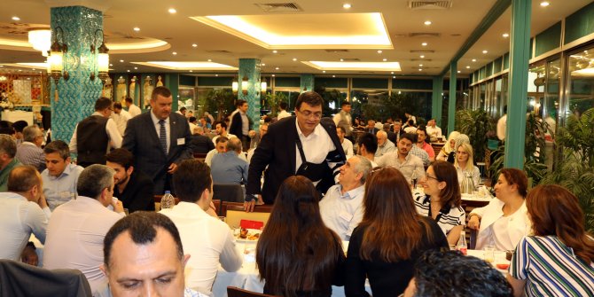 SÜPER FİLM AMBALAJ MÜŞTERİLERİNE İSTANBUL’DA İFTAR VERİLDİ