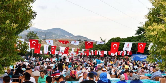 ONİKİŞUBAT’IN GÖNÜL SOFRASI KILAVUZLU PARKINA KURULDU