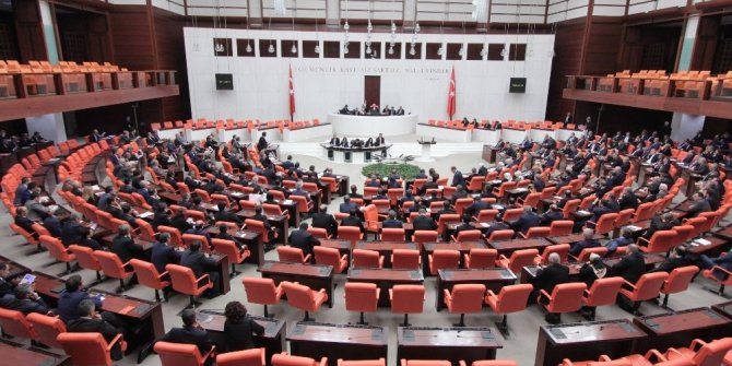 6 KOMİSYON ’TATİL’E GİRMEYECEK