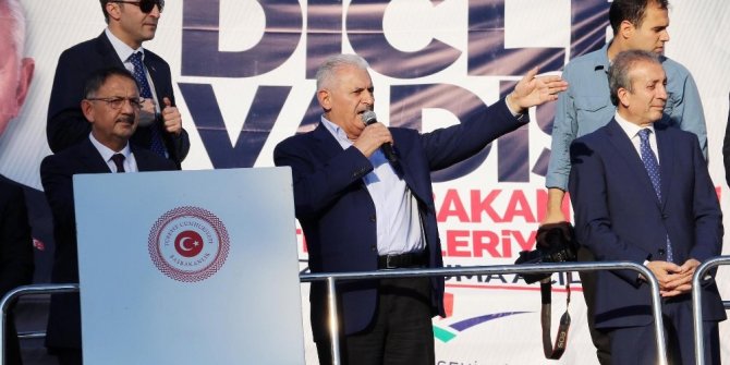 "YÜRÜYECEKSEN DARBEYE KARŞI YÜRÜYECEKSİN"