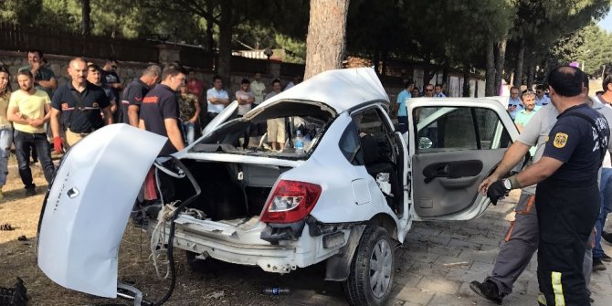 GENÇ KIZ KAZADA CANINDAN OLDU