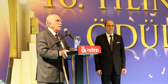 EKOVİTRİN YILIN STARLARI ÖDÜLLENDİRİLDİ