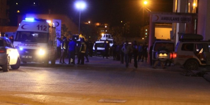 ASKERİ KONVOYA SALDIRI: 1 ŞEHİT, 5 YARALI