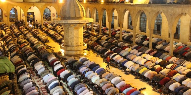 KADİR GECESİ TÜM YURTTA İDRAK EDİLDİ