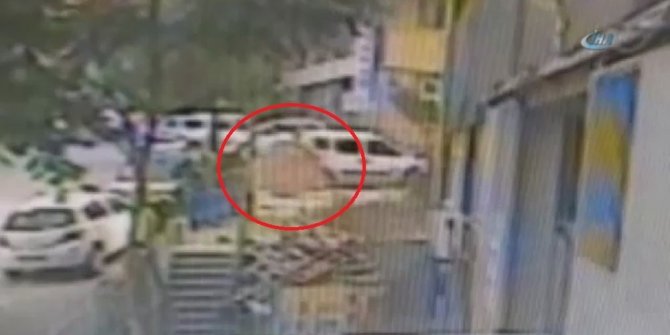 DEV KAĞIT RULOLARI YOKUŞTAN YUVARLANDI, FACİADAN DÖNÜLDÜ