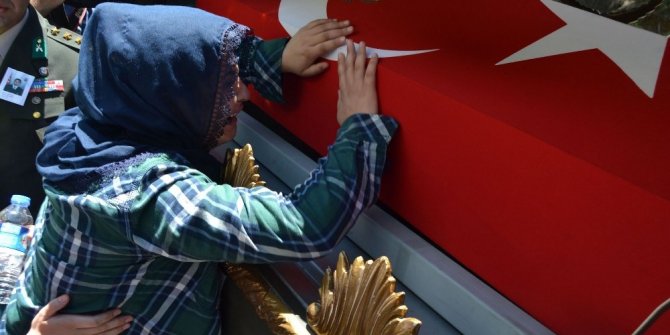 ŞEHİT EŞİNİN FERYADI YÜREK DAĞLADI