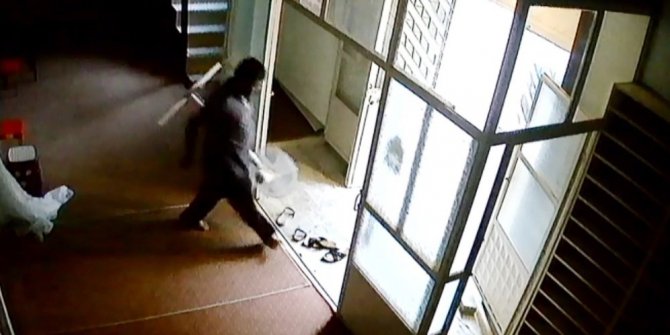 VANTİLATÖR ÇALMAK İÇİN 4 REKAT NAMAZ KILDI