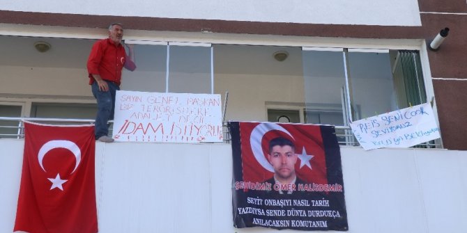 KILIÇDAROĞLU’NA PANKARTLI SLOGANLI TEPKİ