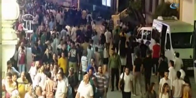 TAKSİM’DE İNSAN SELİ