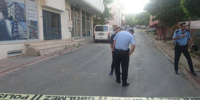 ÇEKMEKÖY’DE SİLAHLI KAVGA: 1 YARALI