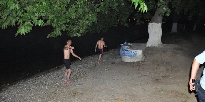 ARKADAŞINI BOĞULDU SANINCA...