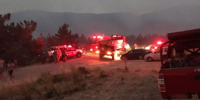 ÇIKAN ORMAN YANGININDA İKİ KÖY BOŞALTILDI