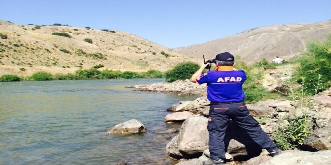 NEHİRDE KAYBOLAN ÇOCUĞUN CESEDİ BULUNDU