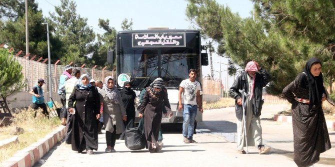 22 BİN SURİYELİ TÜRKİYE’YE DÖNDÜ