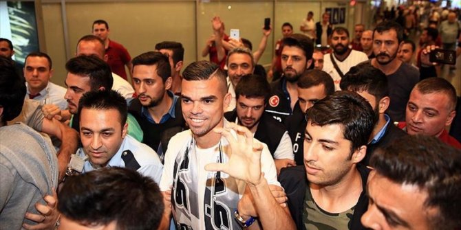PEPE İSTANBUL'DA COŞKUYLA KARŞILANDI