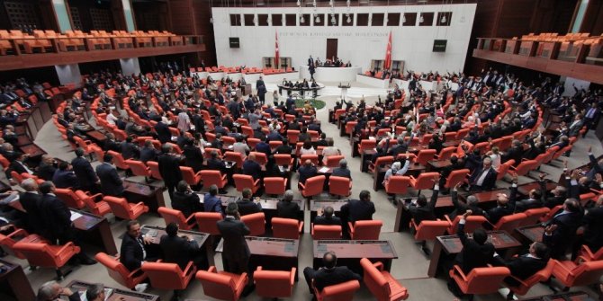 AK PARTİ İLE MHP ARASINDAKİ İÇ TÜZÜK GÖRÜŞMELERİ BAŞLADI