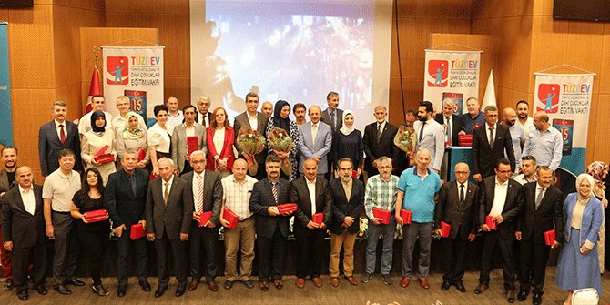 15 TEMMUZ DİRENİŞİ ŞİİRLERLE ÖLÜMSÜZLEŞTİ