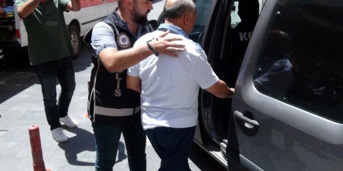 ESKİ REKTÖRE FETÖ’DEN TUTUKLAMA