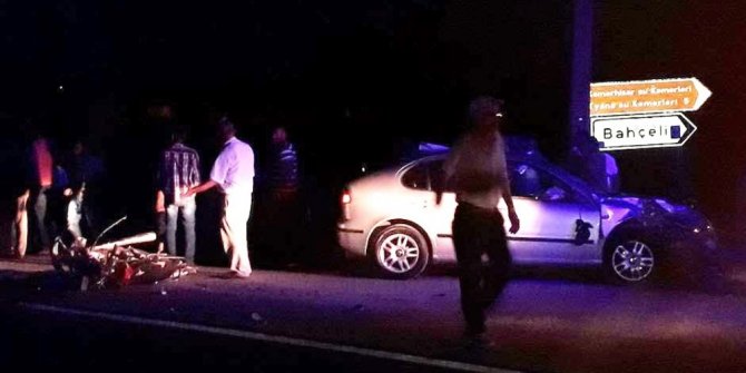 OTOMOBİL İLE MOTOSİKLET ÇARPIŞTI: 1 ÖLÜ