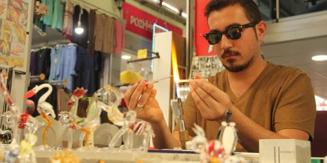 CAMA NEFESİYLE ŞEKİL VERİYOR