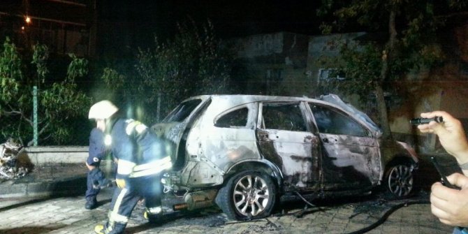 OTOMOBİLLE BİRLİKTE 60 BİN TL’DE YANDI