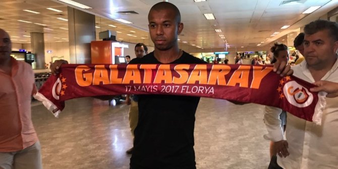 GALATASARAY’IN YENİ TRANSFERİ MARİANO, İSTANBUL’DA