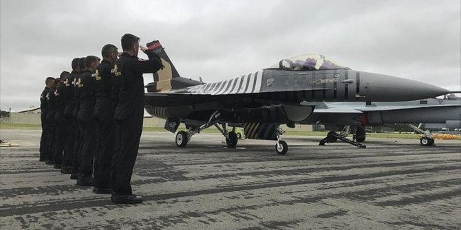 SOLOTÜRK İNGİLTERE'DE İLGİ ODAĞI OLDU