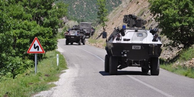 HAKKARİ’DE PATLAMA: 4’Ü AĞIR 17 ASKER YARALI