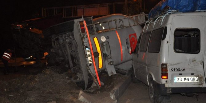 FECİ ZİNCİRLEME KAZA: 6’SI ÇOCUK 19 YARALI