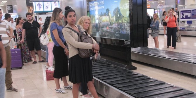 DEPREMİN ARDINDAN BODRUM BOŞALIYOR!