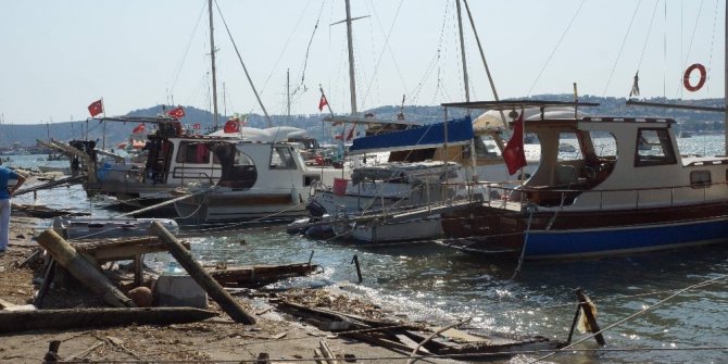 BODRUM’DA DEPREMİN YARALARI SARILIYOR