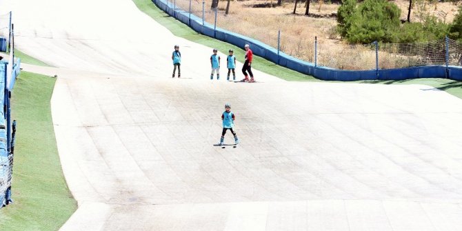 45 DERECE SICAKLIKTA KAYAK KEYFİ YAPTILAR