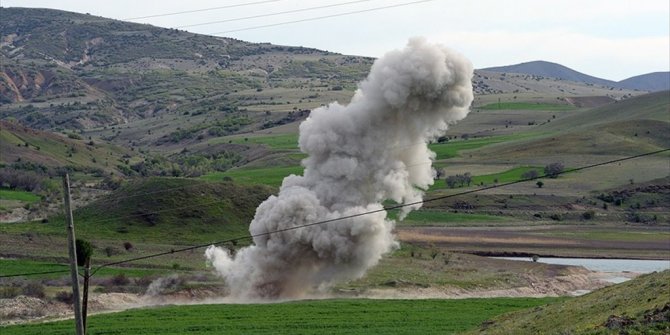 AĞRI'DA PKK'LI TERÖRİSTLERCE TUZAKLANAN PATLAYICI İMHA EDİLDİ