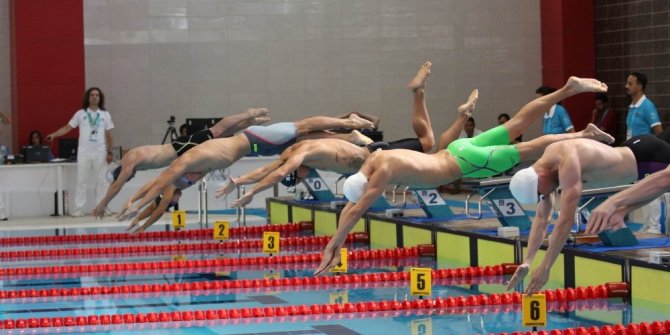 YÜZMEDE OLİMPİYAT REKORU