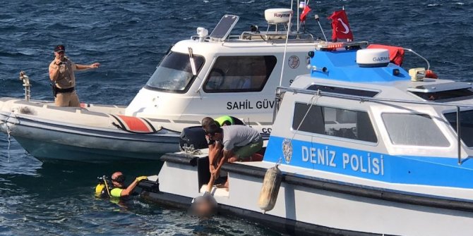 İSKELEDEN DENİZE DÜŞÜP BOĞULDU