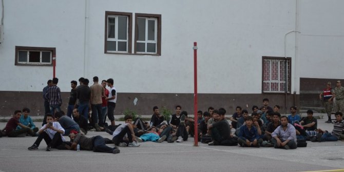 TOKAT’TA YAKALANDILAR: TAM 82 KİŞİ!