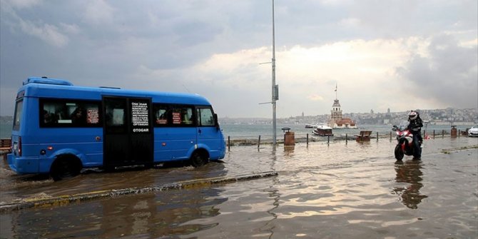 BAKANLIKTAN 'METEOROLOJİ'NİN İKAZLARINI DİKKATE ALIN' UYARISI