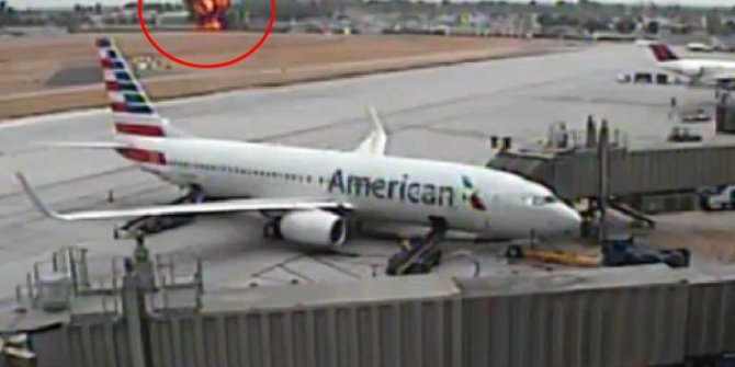 UÇAK OTOYOLA DÜŞTÜ