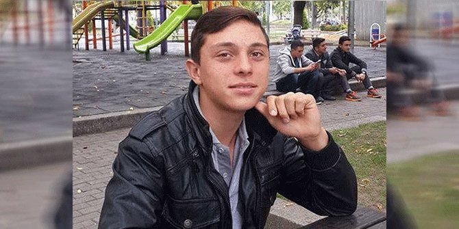 16 YAŞINDAKİ GARSON BIÇAKLI KAVGADA ÖLDÜ