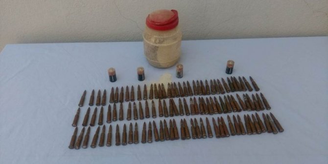 KAYA KOVUĞUNA GİZLEMİŞLER