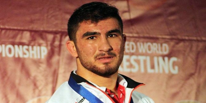 FEYZULLAH AKTÜRK DÜNYA ÜÇÜNCÜSÜ