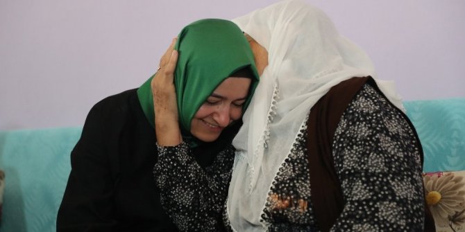 BAKAN KAYA ŞEHİT AİLESİNİ ZİYARET ETTİ